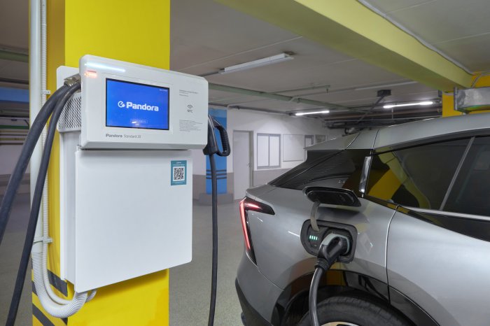 Charging for electric vehicles in the underground parking -  «Vega Izmailovo Hotel and Congress Center» | Photo 2